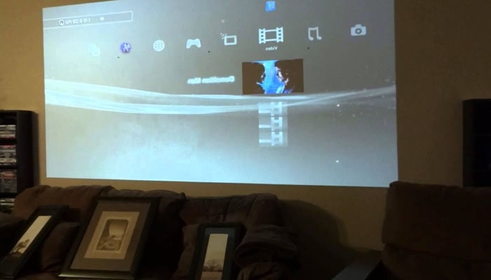 project laptop screen to wall without projector